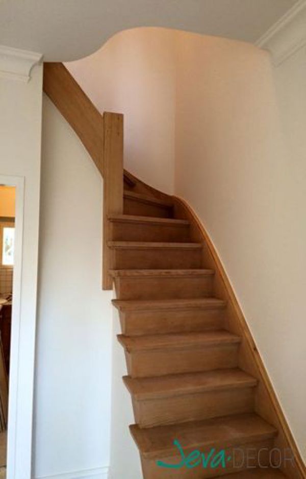 3894B44E4 93B3 9351 8434 C5FBA5FFF9EE